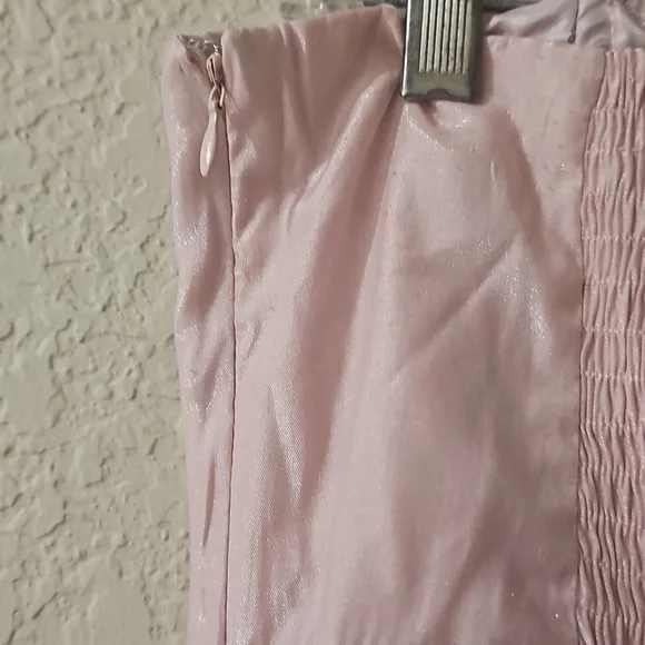 Elegant Pink Ruffled Dress - Picture 3 of 5